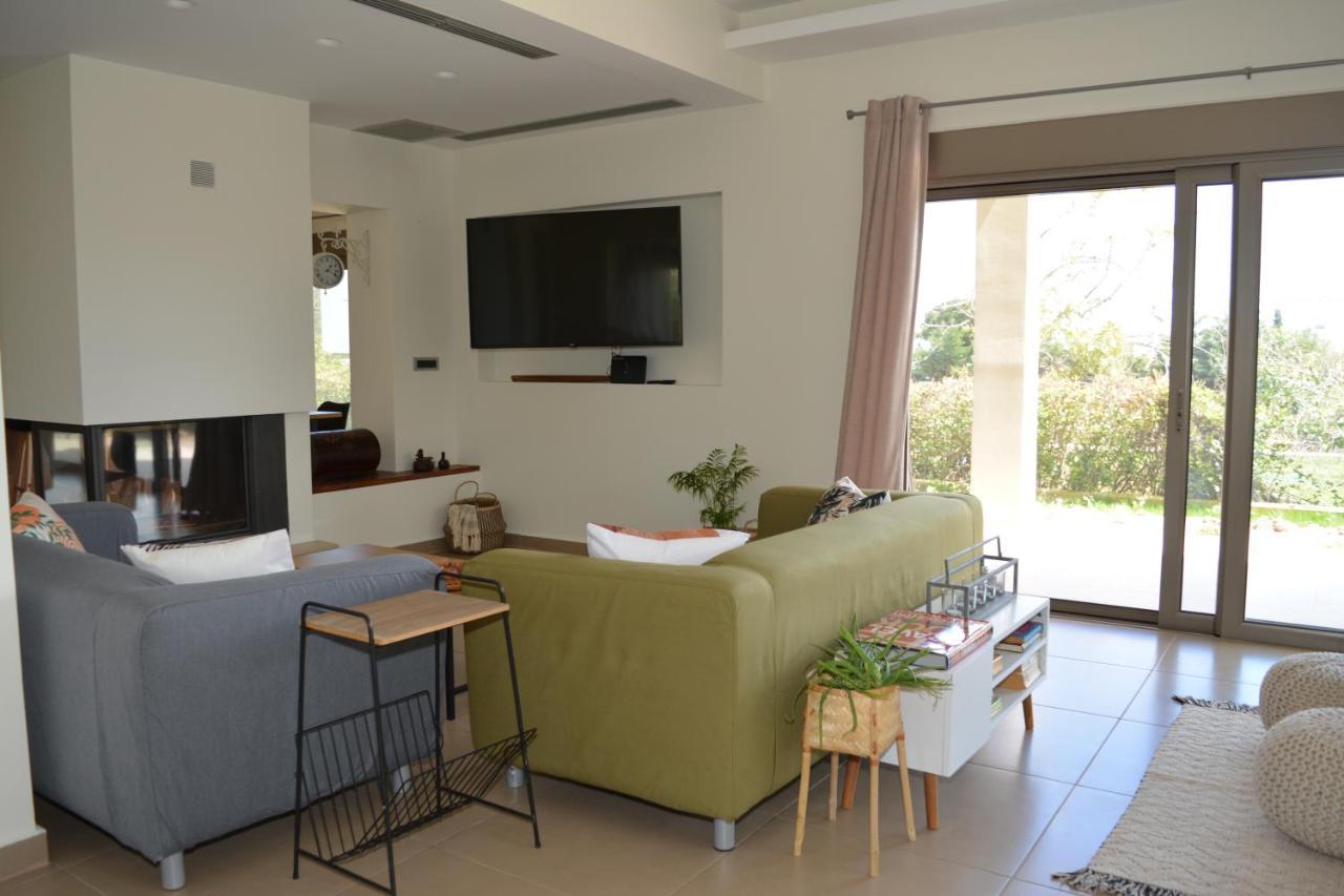 Home21 Asgourou Bagian luar foto